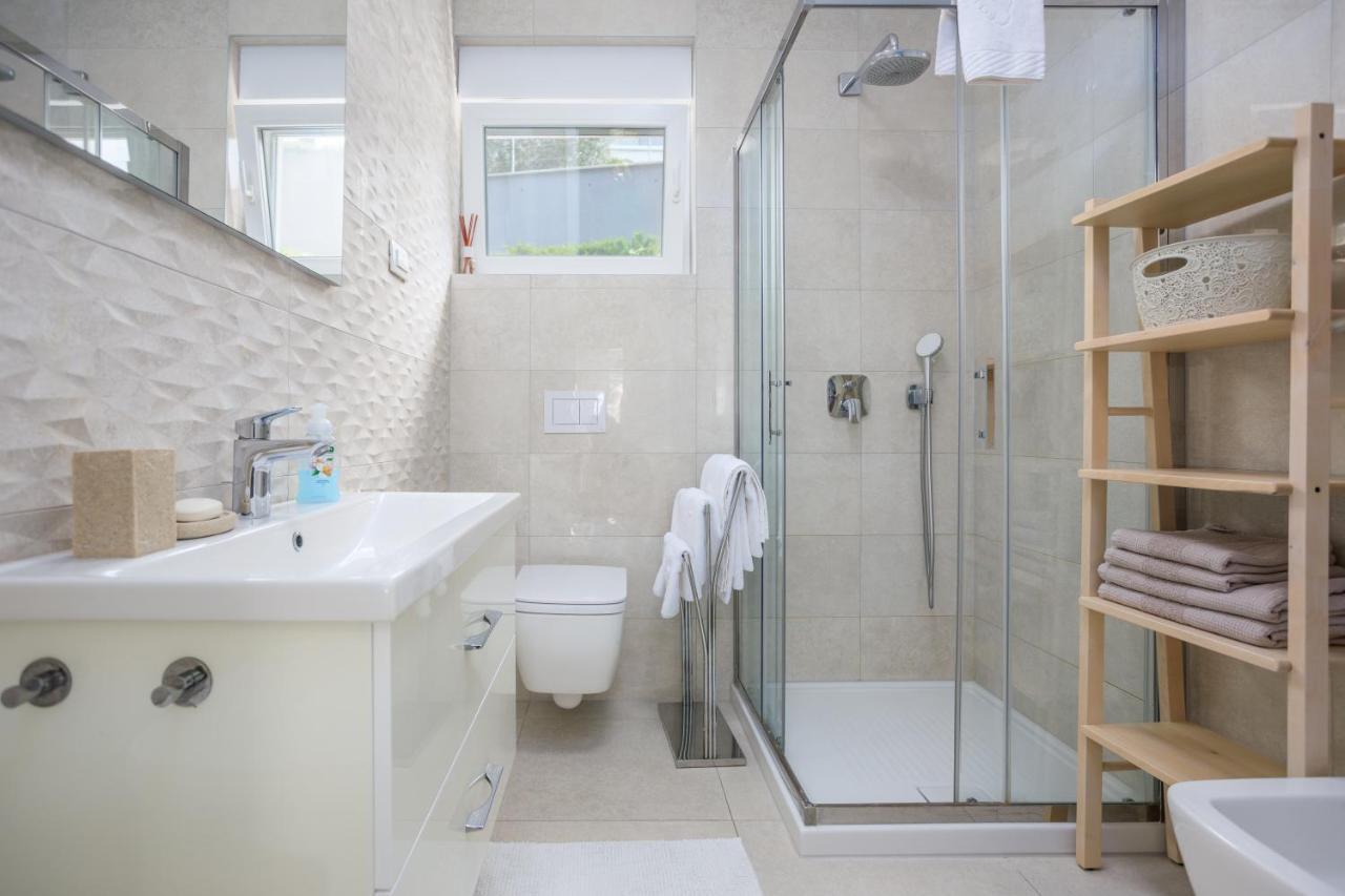 Apartments Vengust Malinska Dış mekan fotoğraf