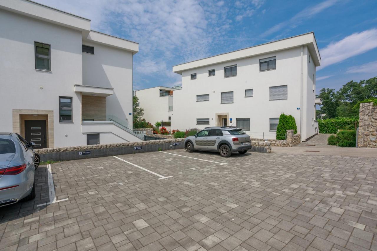 Apartments Vengust Malinska Dış mekan fotoğraf